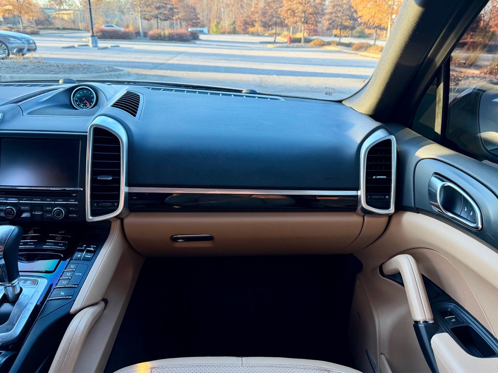2014 Porsche Cayenne Image 20