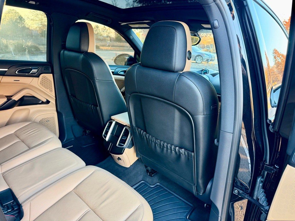 2014 Porsche Cayenne Image 23