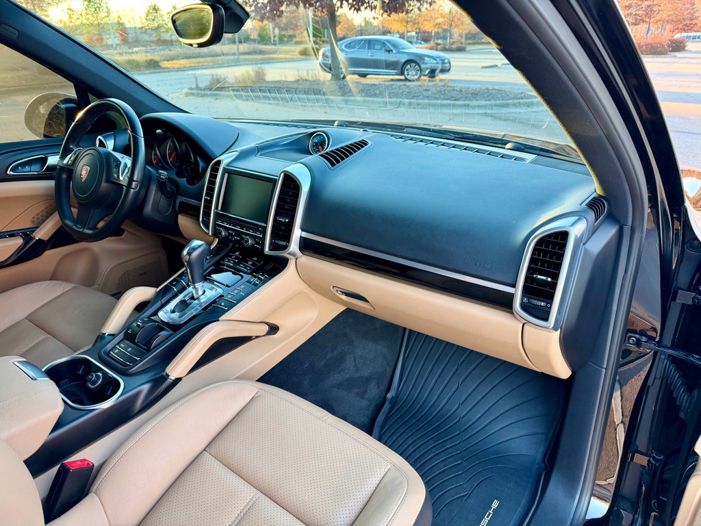 2014 Porsche Cayenne Image 27