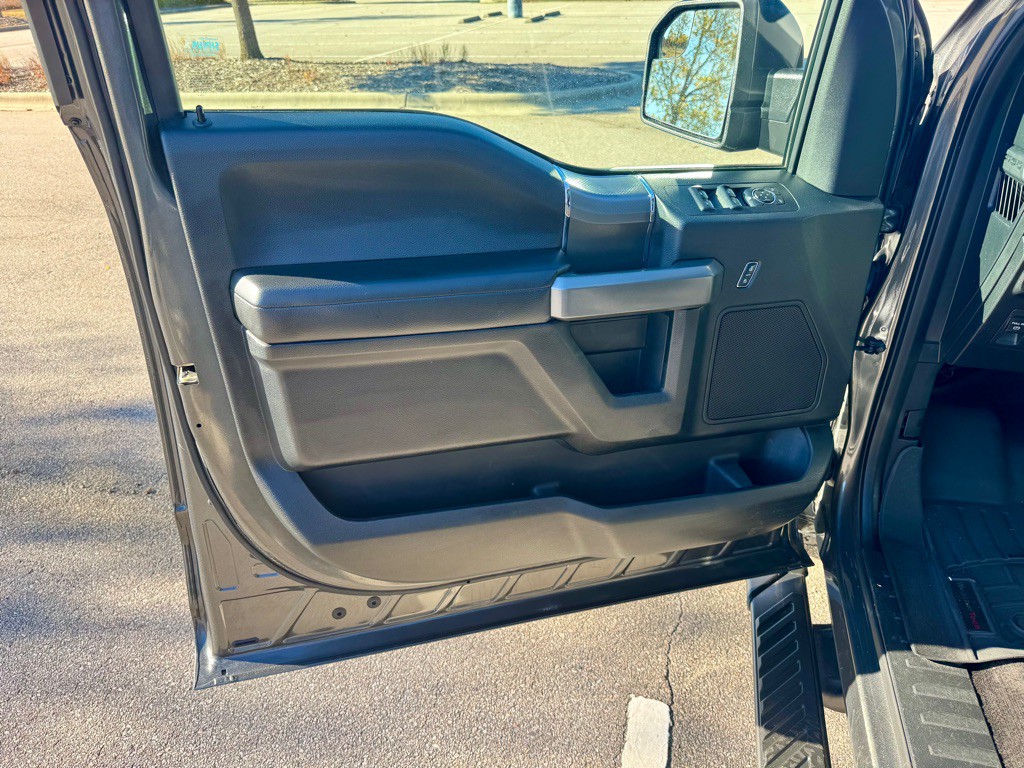 2017 Ford F-150 Image 13