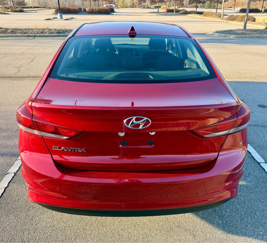 2017 Hyundai Elantra Image 6