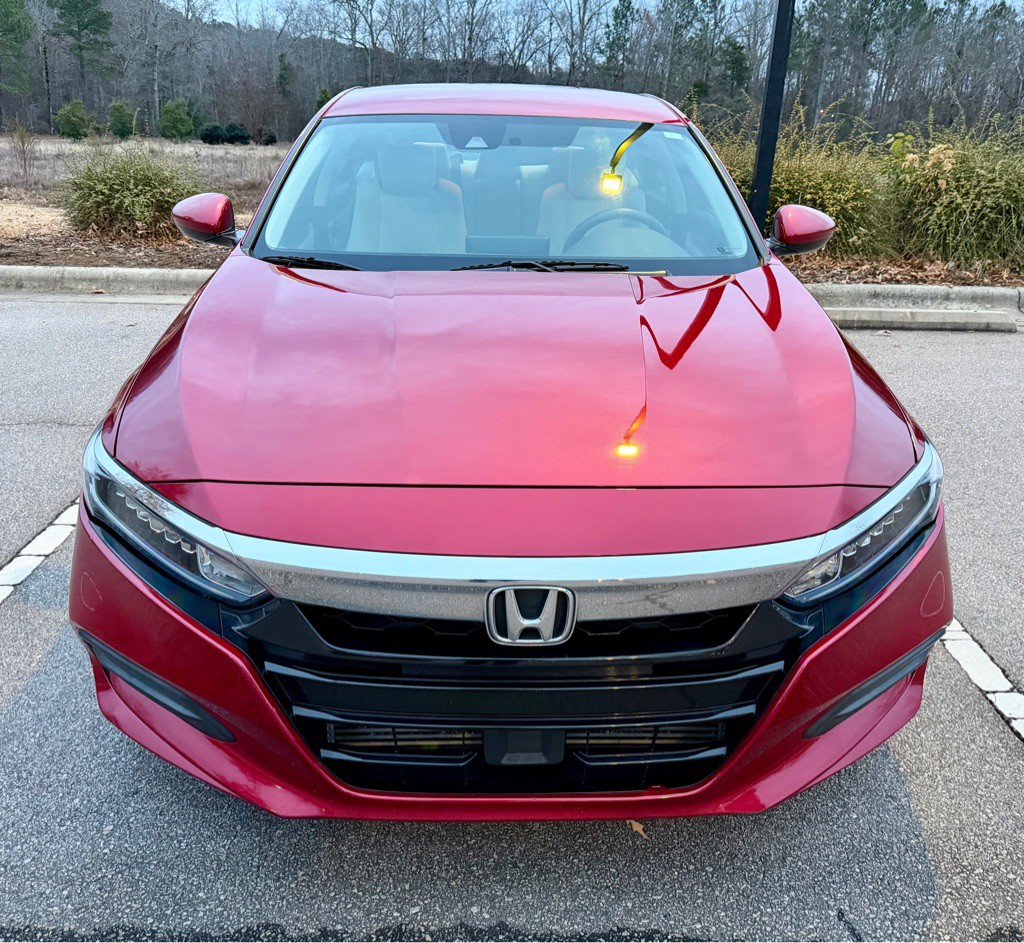2018 Honda Accord Image 2