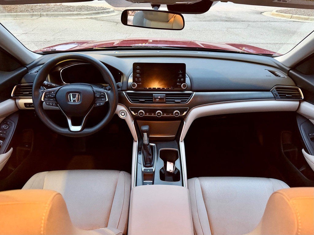 2018 Honda Accord Image 18