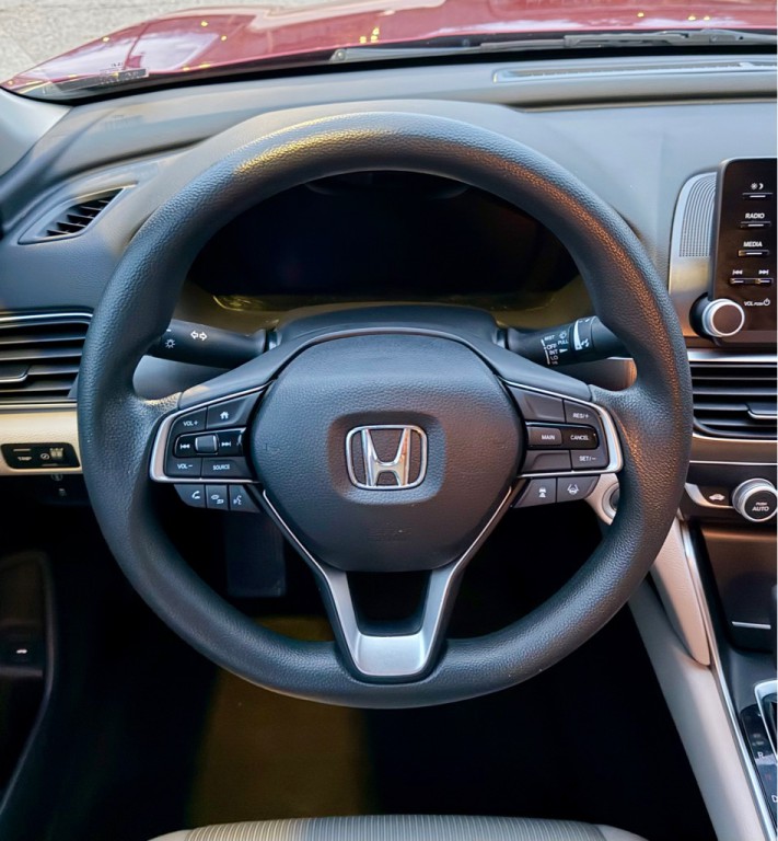 2018 Honda Accord Image 19