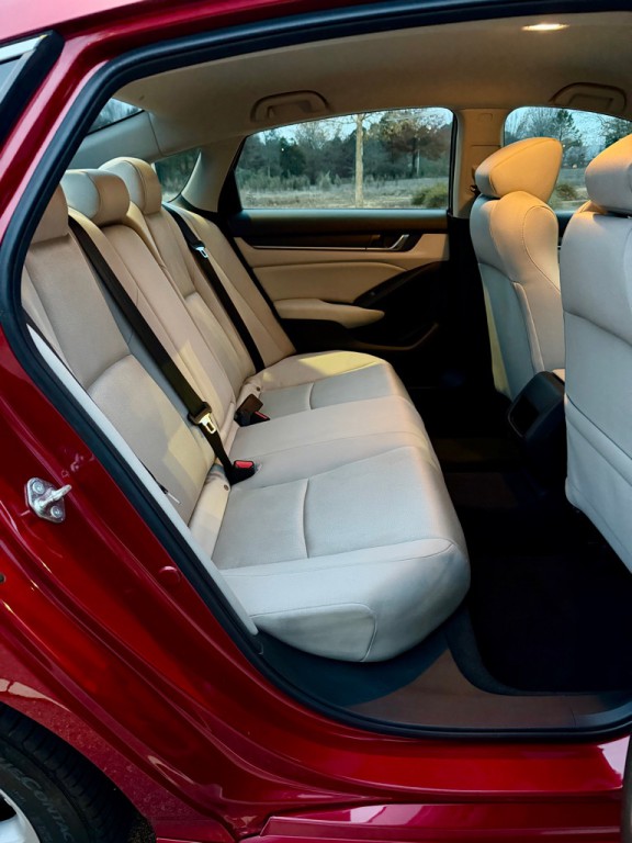 2018 Honda Accord Image 22