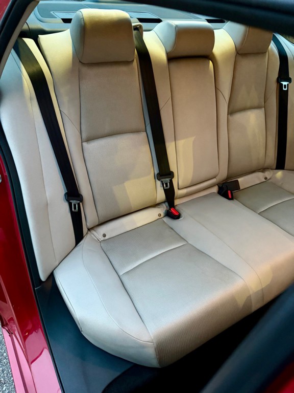 2018 Honda Accord Image 23