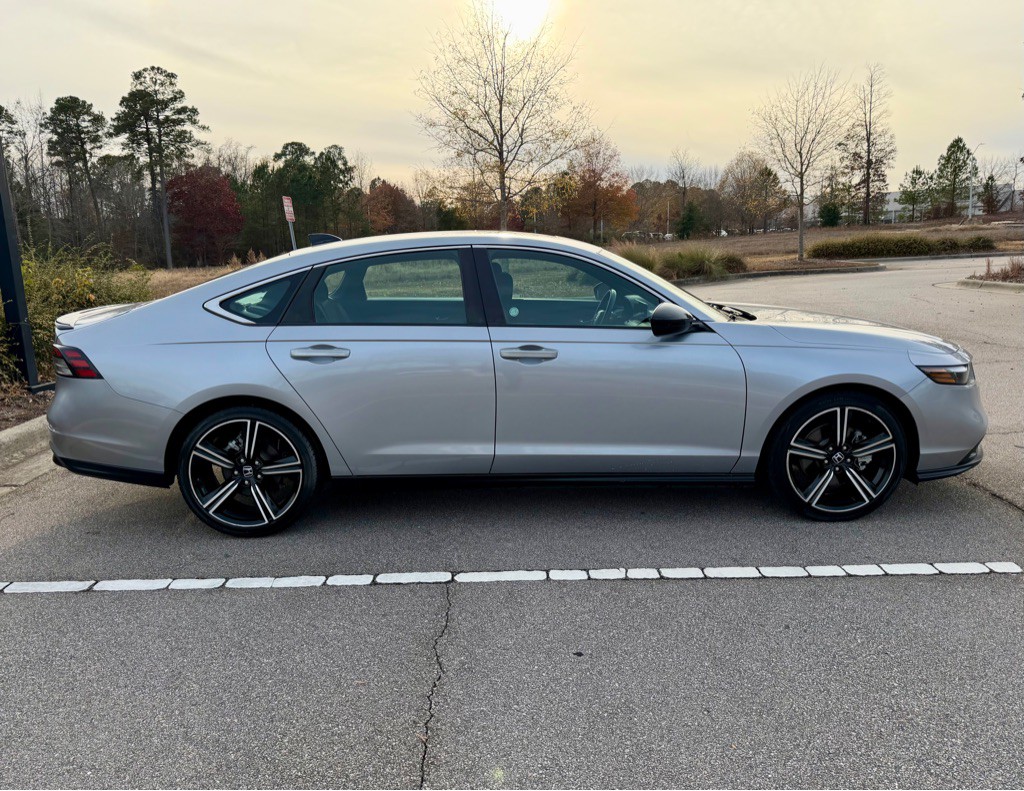 2023 Honda Accord Image 4