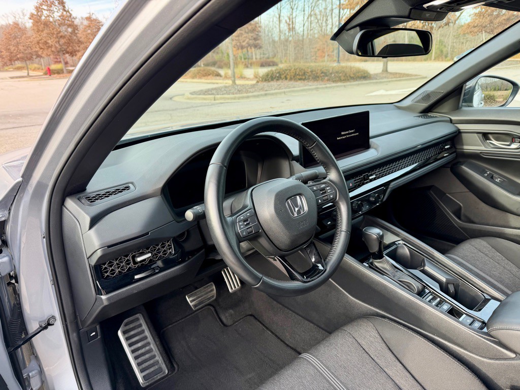 2023 Honda Accord Image 11