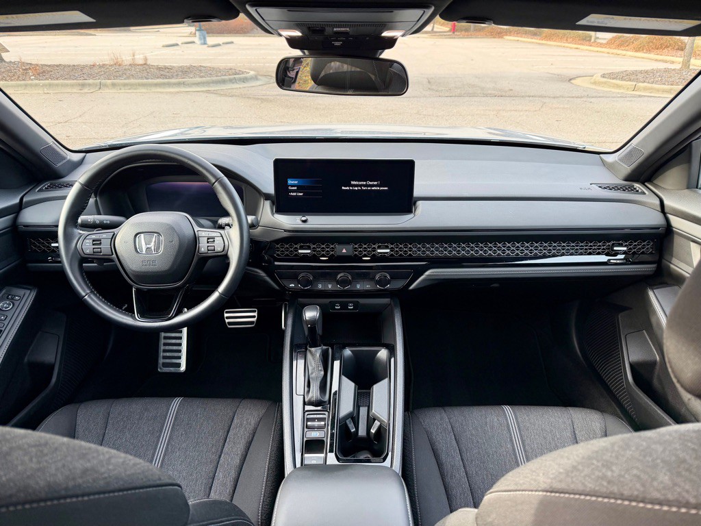 2023 Honda Accord Image 17