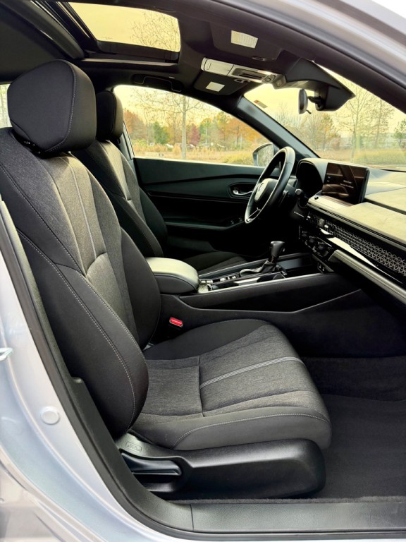 2023 Honda Accord Image 25