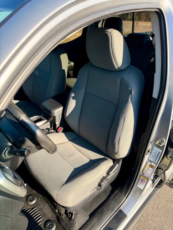 2018 Toyota Tacoma Image 11