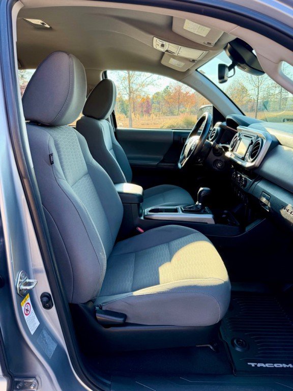 2018 Toyota Tacoma Image 26