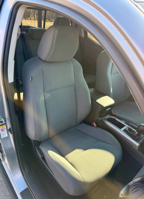 2018 Toyota Tacoma Image 27