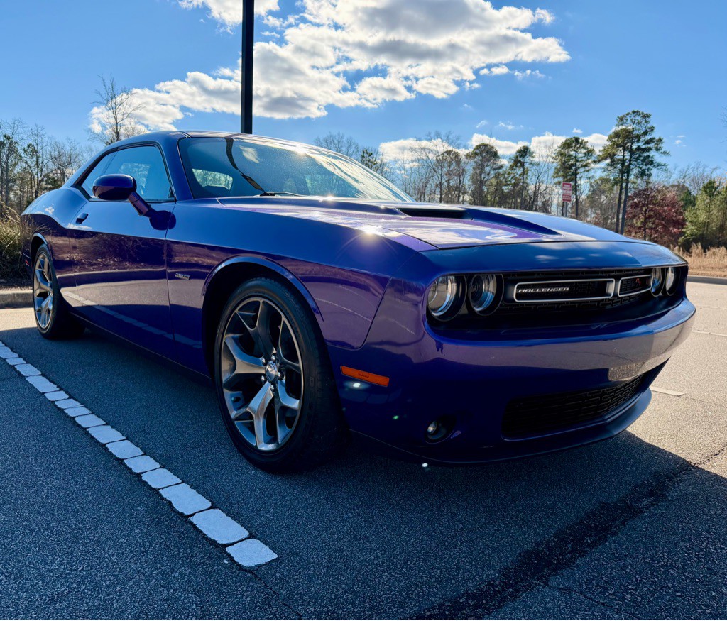 2016 Dodge Challenger Image 2