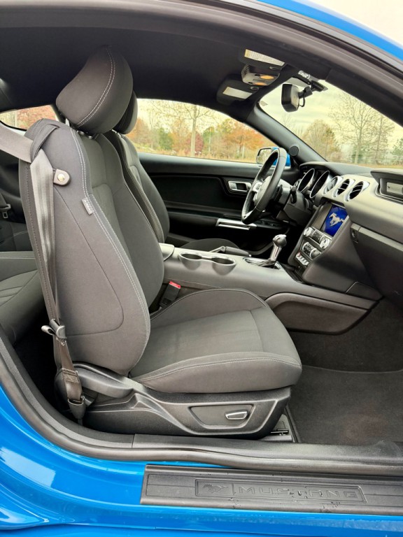 2019 Ford Mustang Image 14