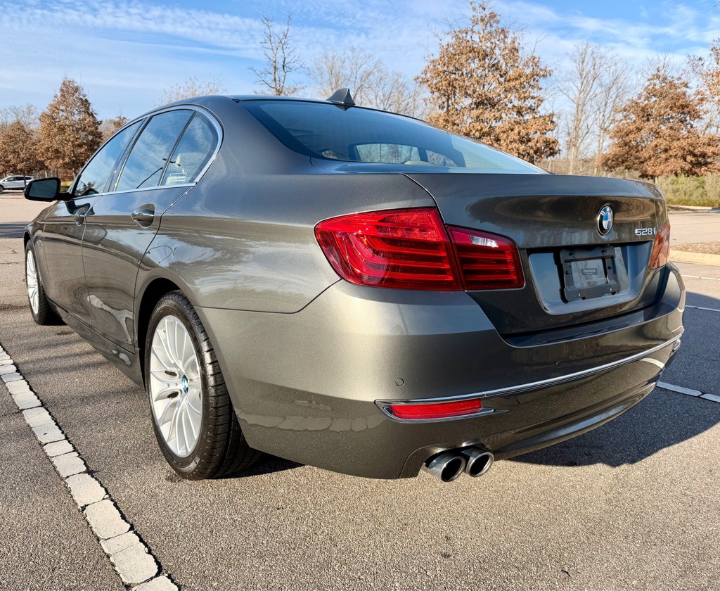 2014 BMW 5 Series Image 7