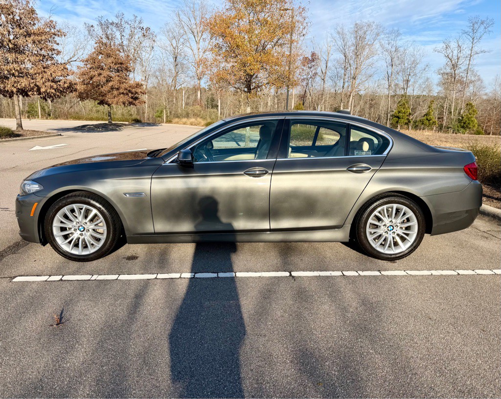 2014 BMW 5 Series Image 8