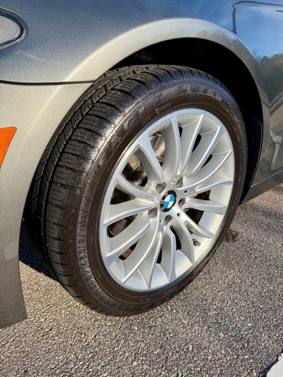 2014 BMW 5 Series Image 9