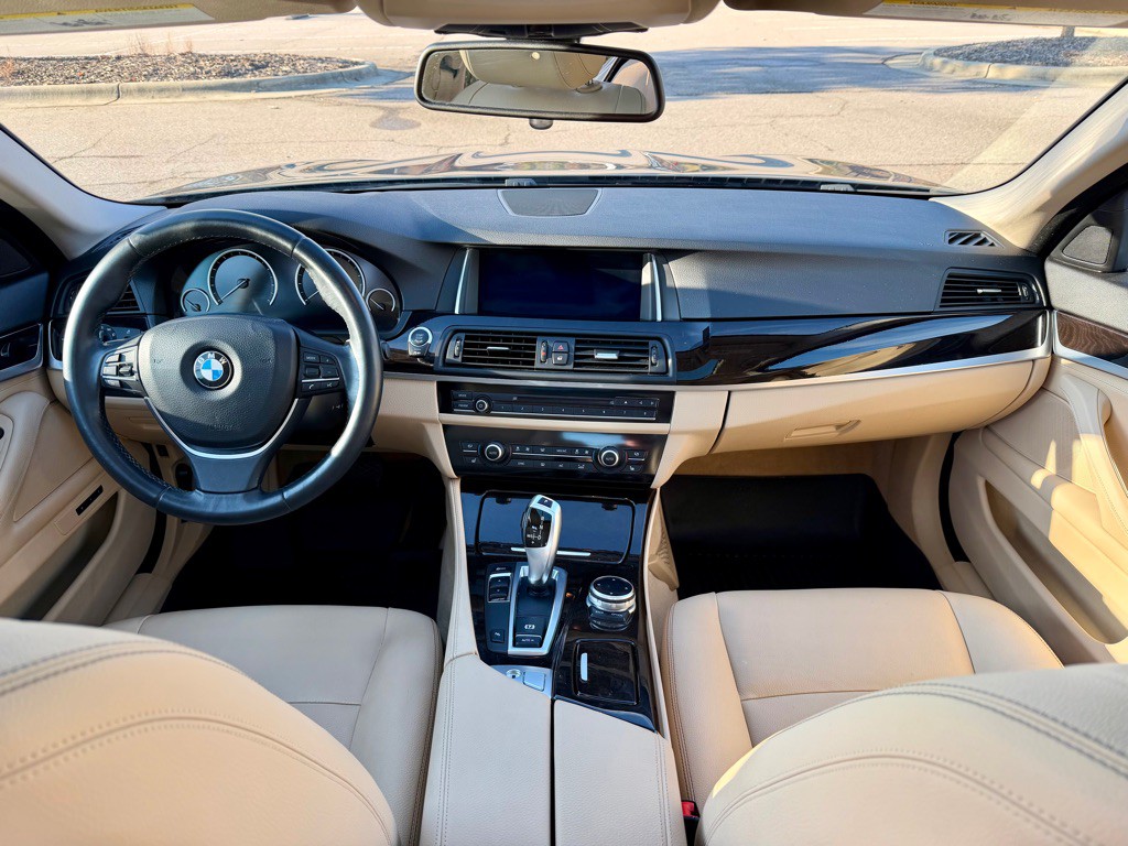 2014 BMW 5 Series Image 18