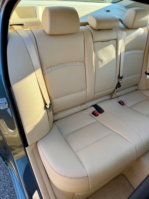 2014 BMW 5 Series Image 23