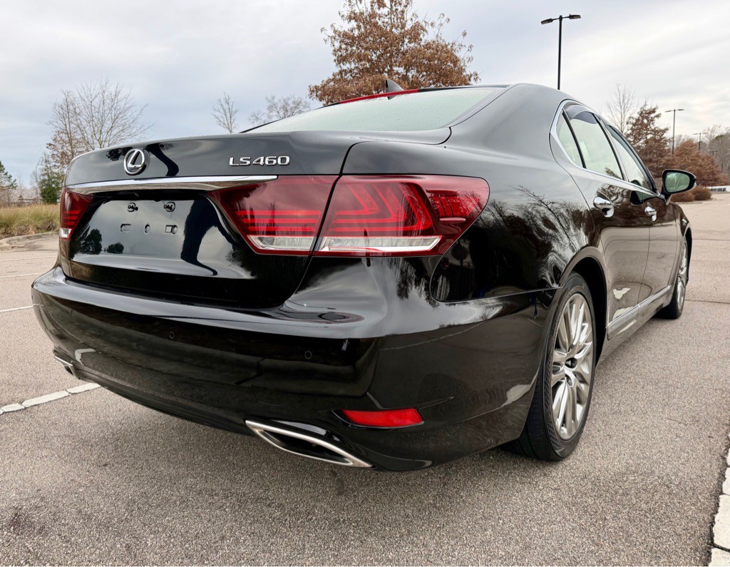 2016 Lexus LS Image 5