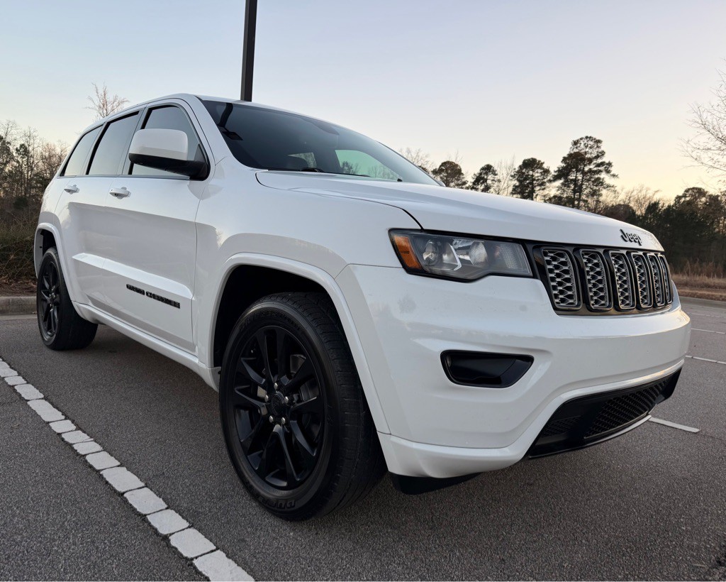 2019 Jeep Grand Cherokee Image 3