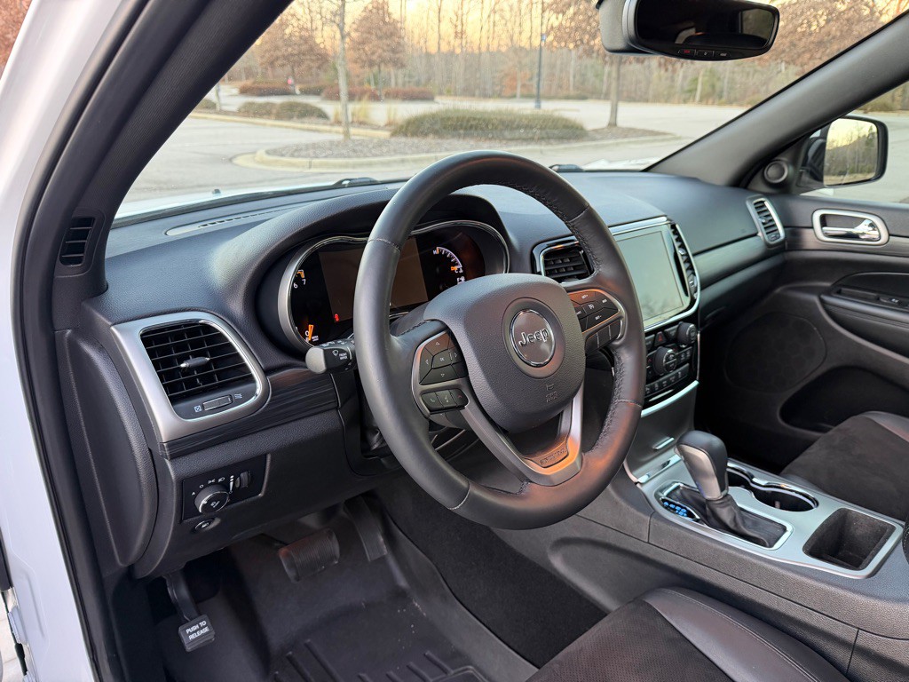 2019 Jeep Grand Cherokee Image 12