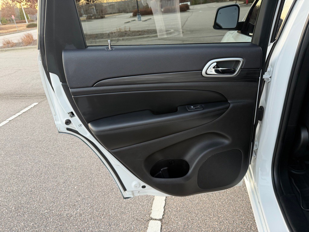 2019 Jeep Grand Cherokee Image 17