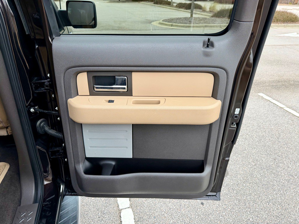 2013 Ford F-150 Image 25