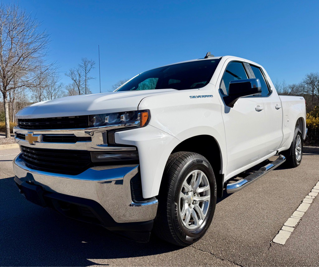 2020 Chevrolet Silverado 1500 Image 1