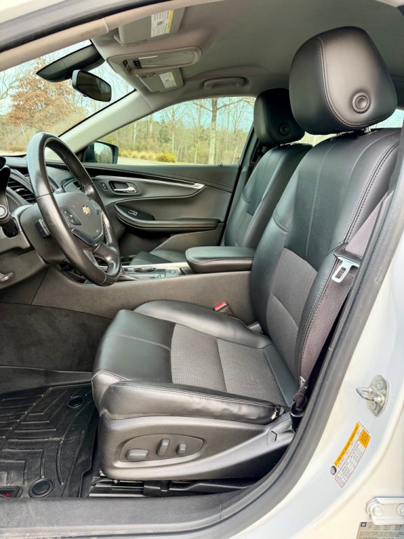 2017 Chevrolet Impala Image 9