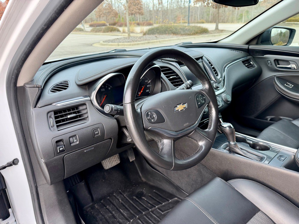 2017 Chevrolet Impala Image 11