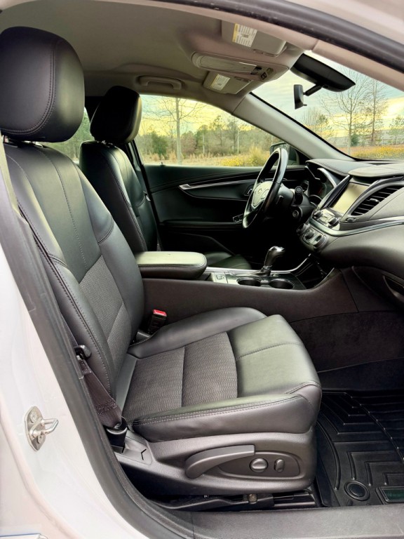 2017 Chevrolet Impala Image 25