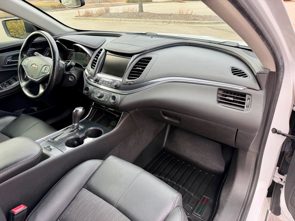 2017 Chevrolet Impala Image 27