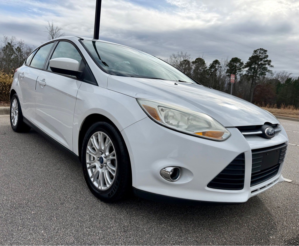 2012 Ford Focus Image 3