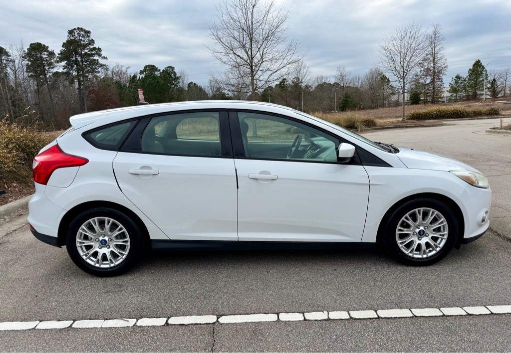 2012 Ford Focus Image 4