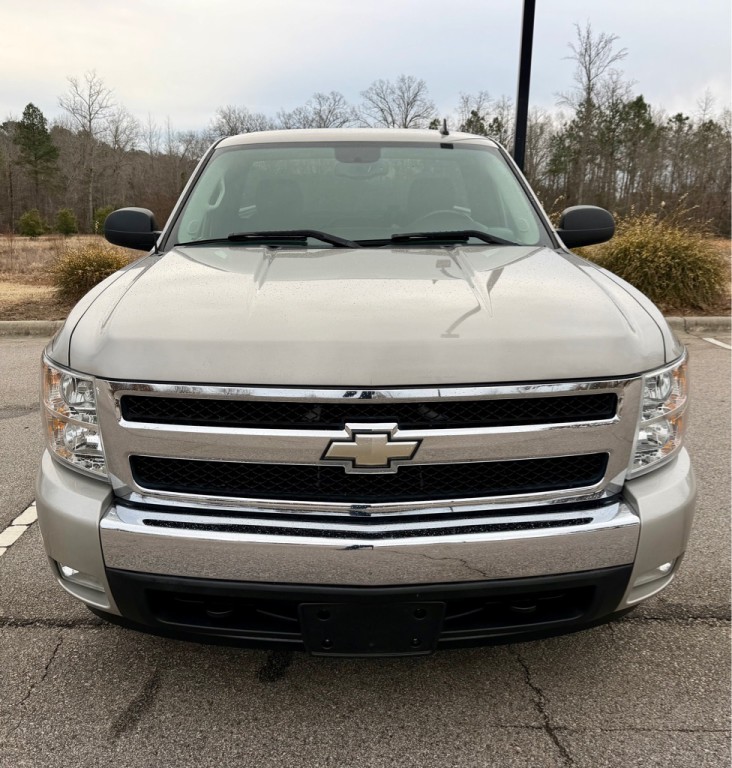2007 Chevrolet Silverado 1500 Image 2