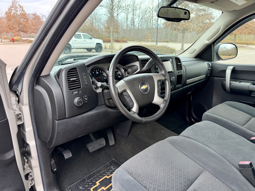 2007 Chevrolet Silverado 1500 Image 10
