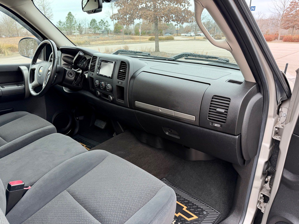2007 Chevrolet Silverado 1500 Image 16