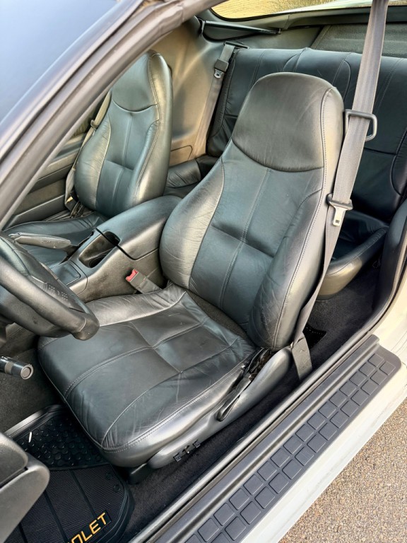 1995 Chevrolet Camaro Image 11