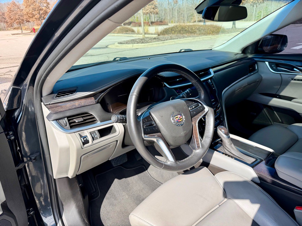 2014 Cadillac XTS Image 12