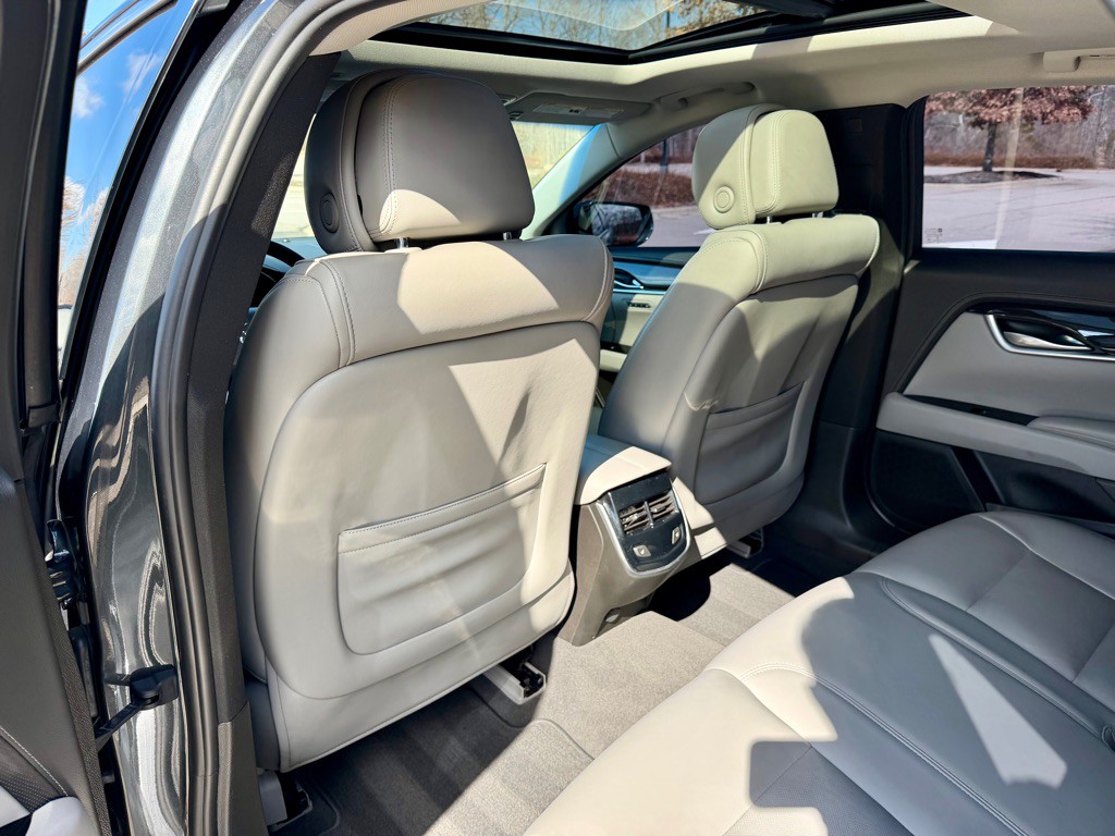 2014 Cadillac XTS Image 16