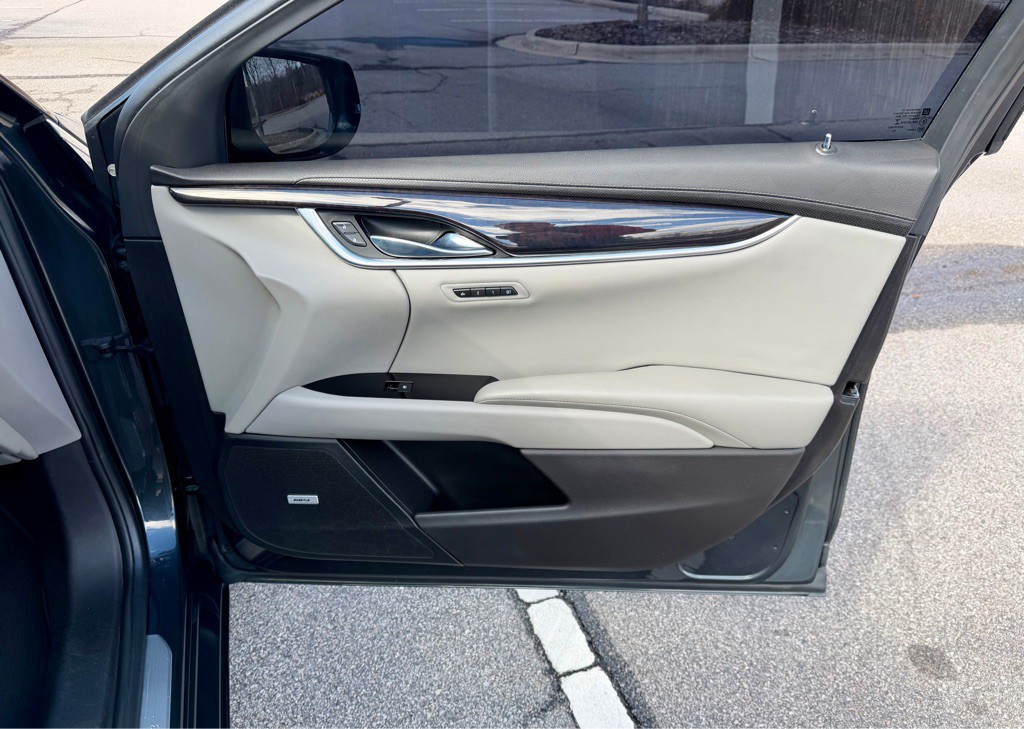 2014 Cadillac XTS Image 30