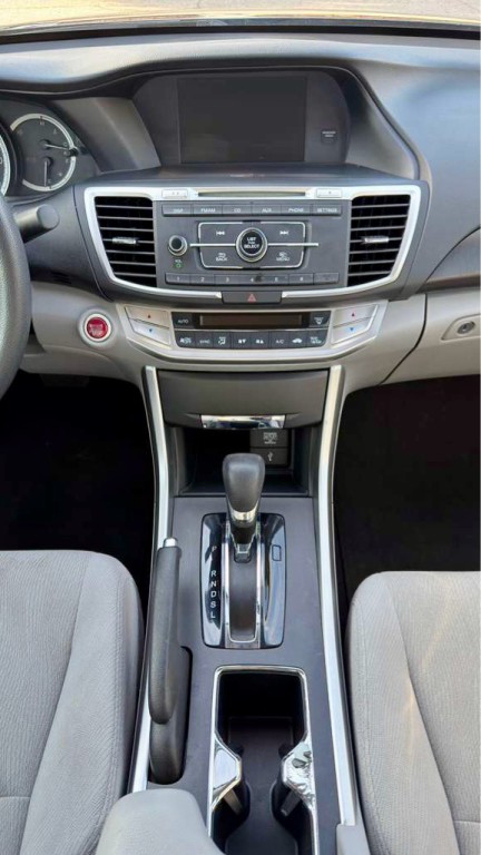 2014 Honda Accord Image 23