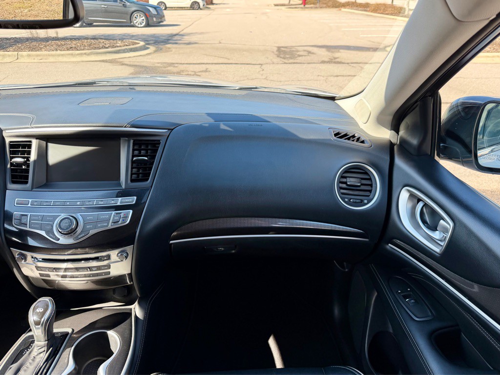 2017 INFINITI QX60 Image 19