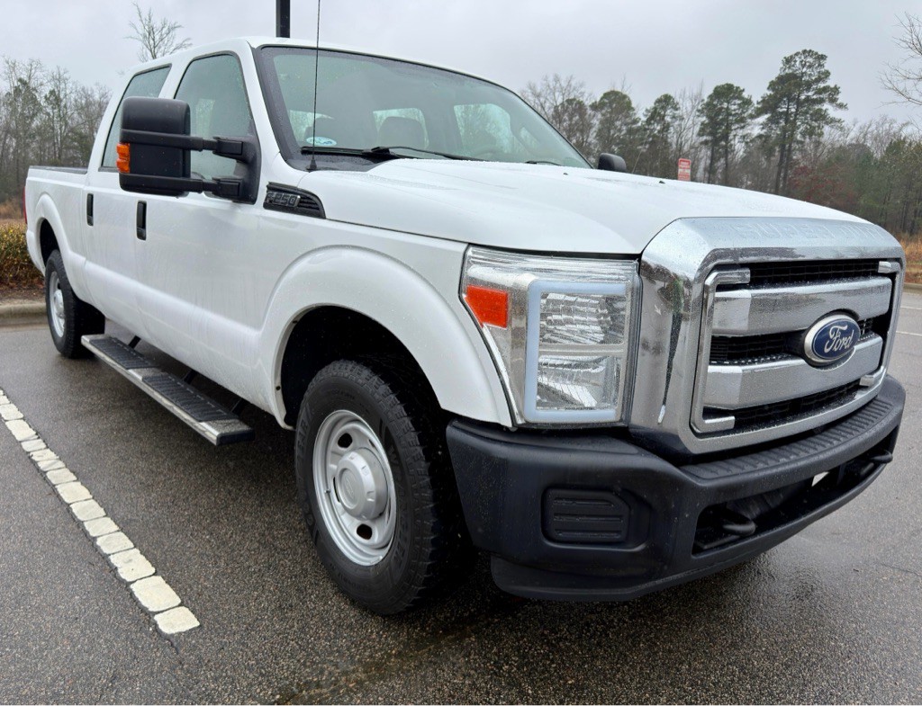 2011 Ford F-250 Image 1