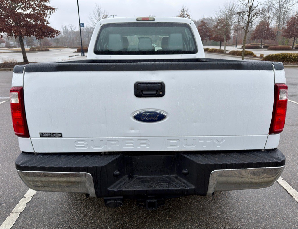 2011 Ford F-250 Image 6