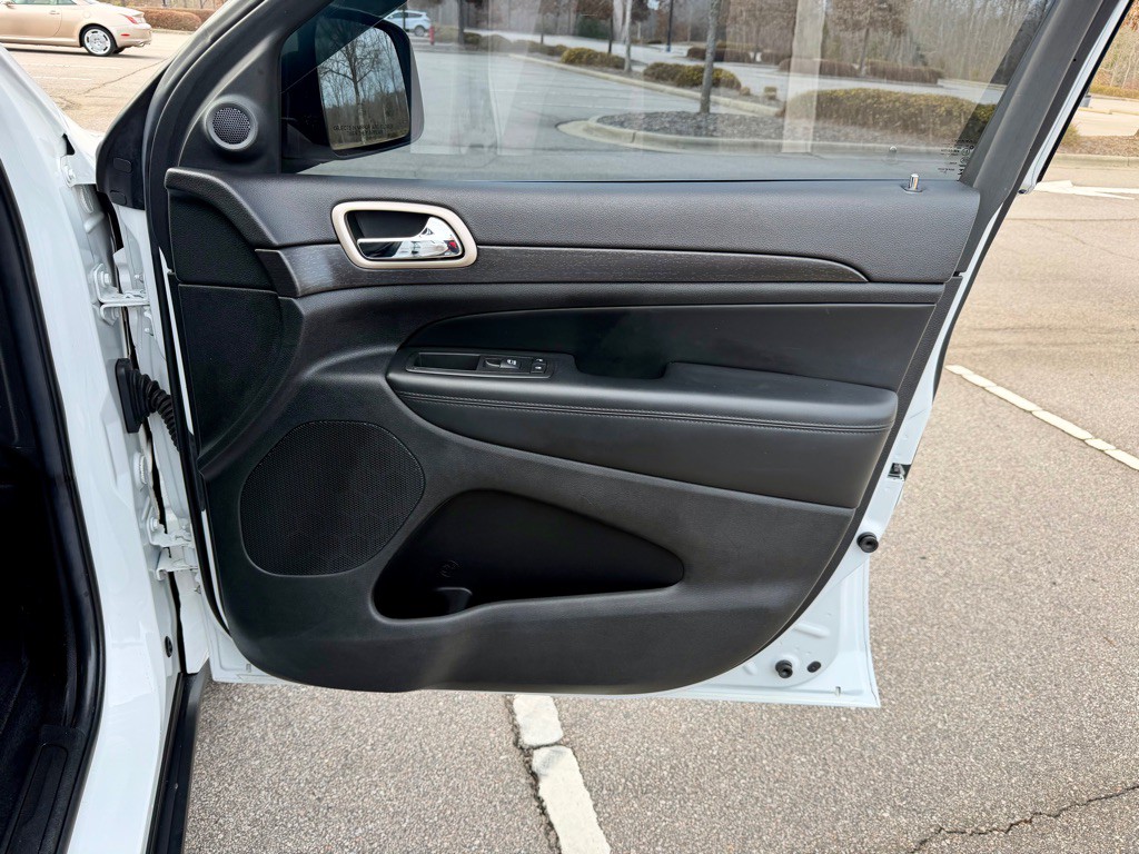 2014 Jeep Grand Cherokee Image 28