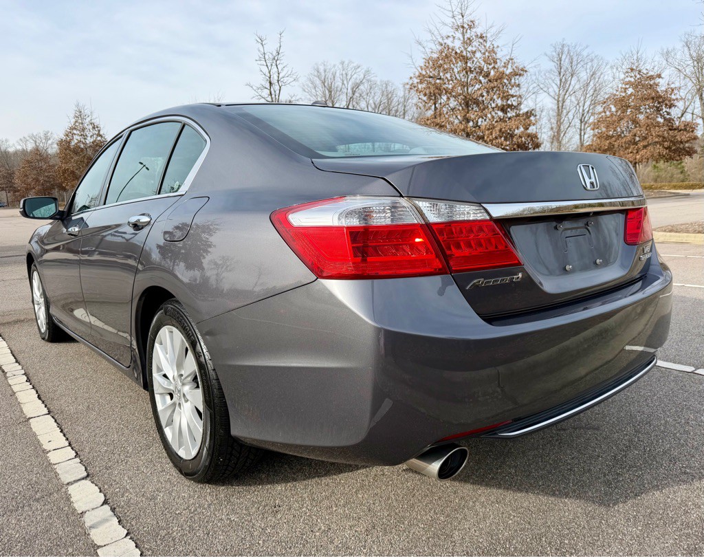 2015 Honda Accord Image 7