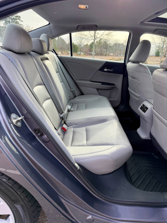 2015 Honda Accord Image 20
